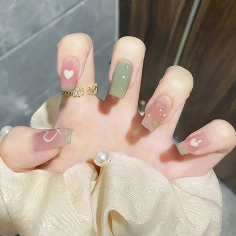 Unghie Finte Press On Motivo Cuore Decorazione Perla Artificial Sfumatura Rosa Verde French Tip Quadrato Arrotondato Rimovibile