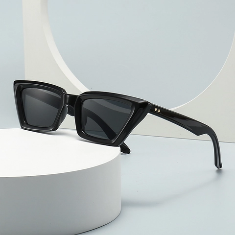 Occhiali da Sole Cat Eye Moderni Retrò per Uomo Donna Montatura Quadrata Angolare in PC Protezione UV400 Eyewear Rettangolare di Moda per Viaggi