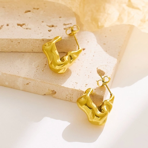 Französische Vintage Vergoldete Titanstahl Creolen Unregelmäßige Seildrehung Bambus Geometrischer Minimalistischer Schmuck