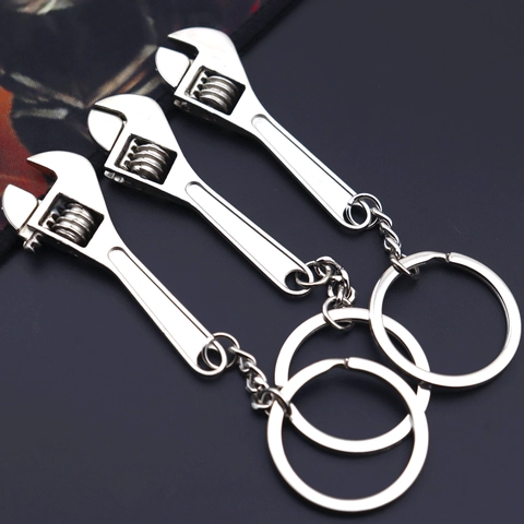 Adjustable Wrench Keychain Zinc Alloy Functional Mini Tool Portable Silver Metal Key Ring Ornament For Men Gift Novelty