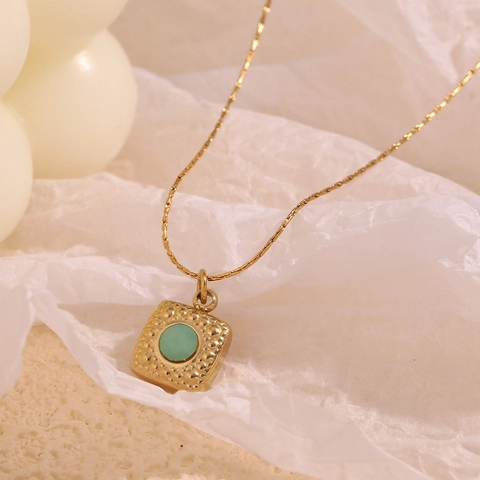 Square Pendant Necklace 18K Gold Plated Stainless Steel With Green Gemstone Hammered Texture Vintage Jewelry For Women