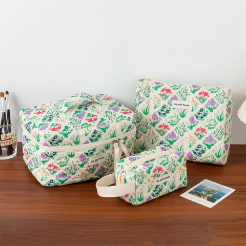 Quilted Floral Makeup Bag Portable Large Capacity Toiletry Organizer Set Soft Travel Wash Bag Cosmetic Pouch For Women