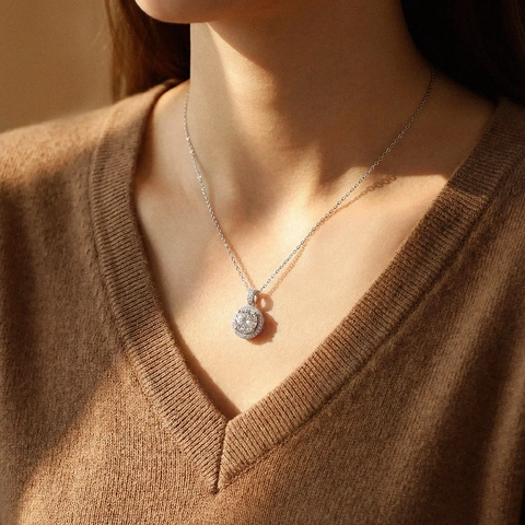 S925 Sterling Silver Circular Halo Pendant Necklace With Moissanite Zirconia Round Cut Jewelry For Women Elegant Gift
