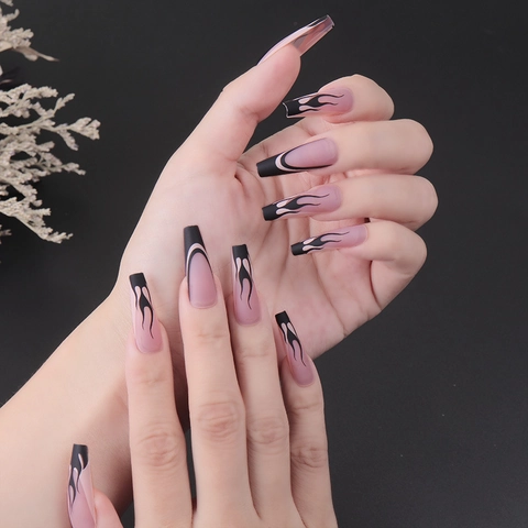 Faux Ongles Longs Cercueil Flamme Noire Rose Nude Mat Style Français Manucure DIY Pour Femmes