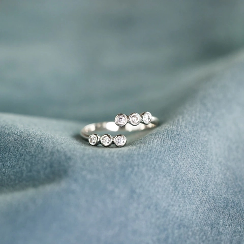 925 Sterling Silber Bypass Ring Runde Zirkonia Verstellbares Offenes Design Minimalistischer Schmuck Damen