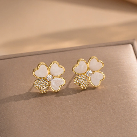 Elegant Four Leaf Clover Heart Shape Stud Earrings Copper With Zircon And Shell Inlay For Women Fashion Jewelry