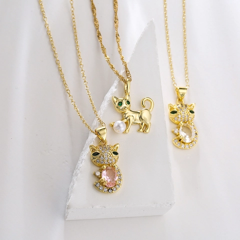Collar Con Colgante De Gato Lindo Cobre Chapado En Oro De 18K Circonita Perla Artificial Incrustada Joyería Para Mujeres