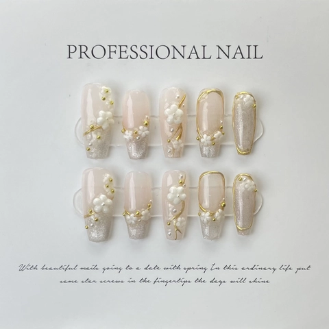 French Cherry Blossom Cat Eye Press On Nails Handmade 3D Flower Artificial Pearl Silver Glitter Long Trapezoid Elegant False Nails For Women
