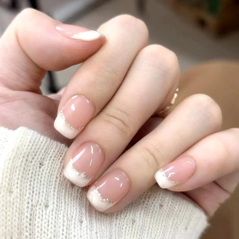 Press On Nails Milky White French Silver Glitter Edge Square Oval Short Artificial Fake Nails For Women