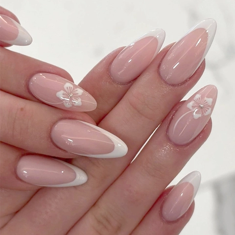 Künstliche Fingernägel Lange Mandelform Weißer Französischer Rand Mit Strassblumen Elegante Aufpressnägel