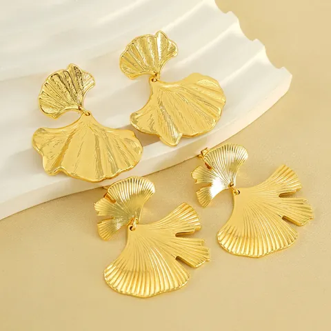 Ginkgo Leaf Stud Earrings 18K Gold Plated Stainless Steel Retro Nature Inspired Fashion Ear Jewelry For Women