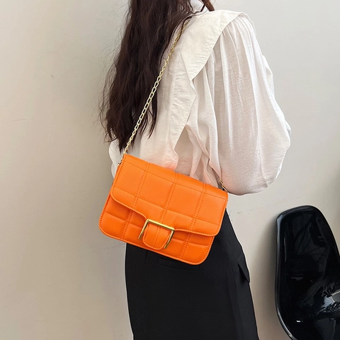 Sac Bandoulière Matelassé Femmes Cuir PU Motif Treillis Chaîne Dorée Sac Épaule Minimaliste Tendance Sac À Main Carré