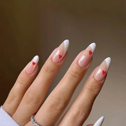 Uñas Postizas Press On French Tip Almendra Larga Borde Blanco Con Corazón Rojo Estilo Dulce Manicura DIY