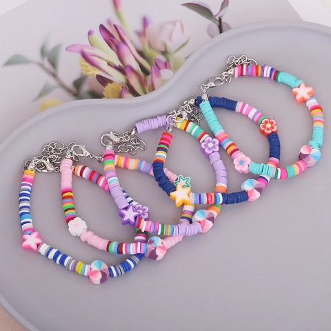 Böhmisches Heishi Perlen Armband Buntes Weichton Herz Stern Blumen Charms Sommer Strand Schmuck Für Frauen Mädchen