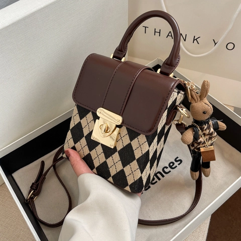 Vintage Rhombus Women Shoulder Crossbody Bag PU Leather Fabric Top Handle With Cartoon Pendant Gold Metal Lock