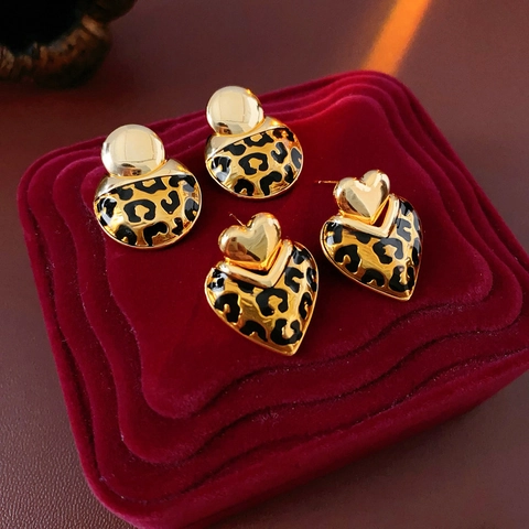 Pendientes De Botón Corazón Redondo Con Estampado De Leopardo Retro Cobre Chapado En Oro Real Esmalte Con Poste De Plata