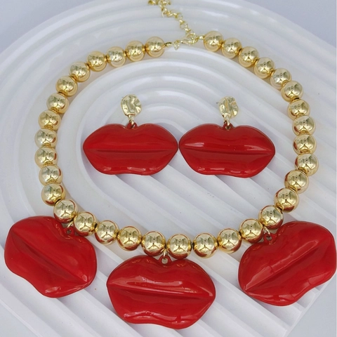 Doux Frais Lèvres Rouges Alliage Émail Collier Clavicule Boucles d'Oreilles Exagéré Niche Design Mode Bijoux Ensemble Femme Fête
