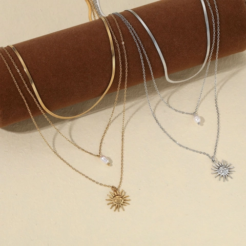 Collana Multistrato Donna Acciaio Inossidabile 304 Pendente Sole Perla Artificial Placcato Oro Catena Serpente Gioielli Chic