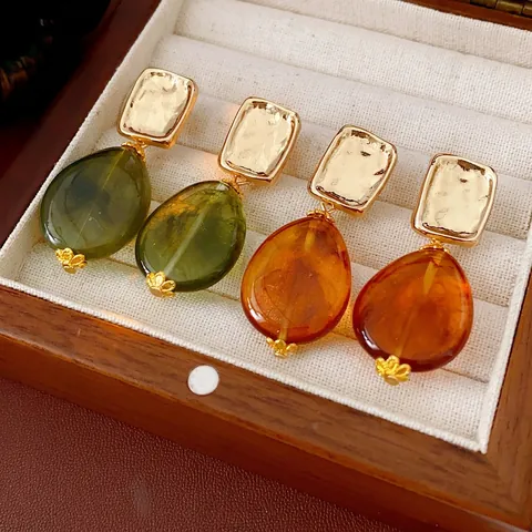 Vintage Golden Textured Square Alloy And Green Waterdrop Acrylic Teardrop Earrings With Silver Earring Post Elegant For Women