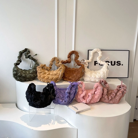 Quilted Velvet Hobo Bag Large Capacity Ruffled Shoulder Strap Cloud Style Casual Fashion Handbag For Women