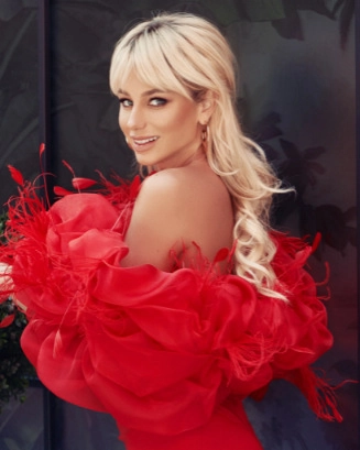 Sexy Rotes Feder Trägerloses Minikleid Für Damen Figurbetontes Party Abendkleid Mit Organza Rüschen Detail
