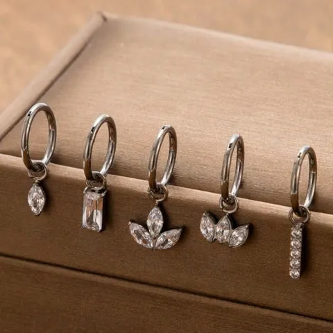 Moda Orecchini in Titanio G23 Con Ciondolo in Zirconia Geometrica Marquise Cuore Fascino Fibbia Per Donna Gioielli Regalo