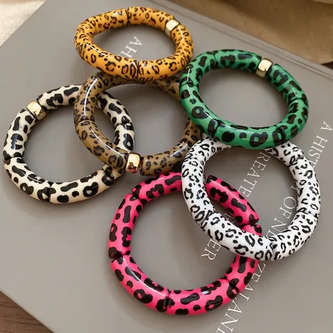 Armreif Mit Leopardenmuster Segmentiert Retro Bohemian Acryl Harz Mit Goldener Metallperle Mode Für Damen