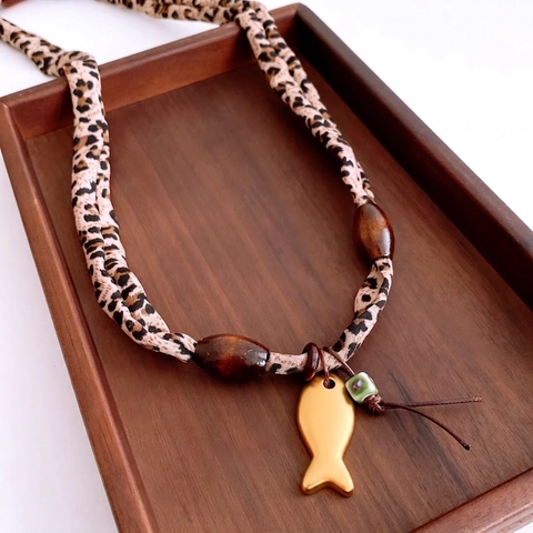 Leopardenmuster Stoff Lange Perlenkette Goldfisch Legierung Anhänger Holz Keramik Vintage Boho Für Damen