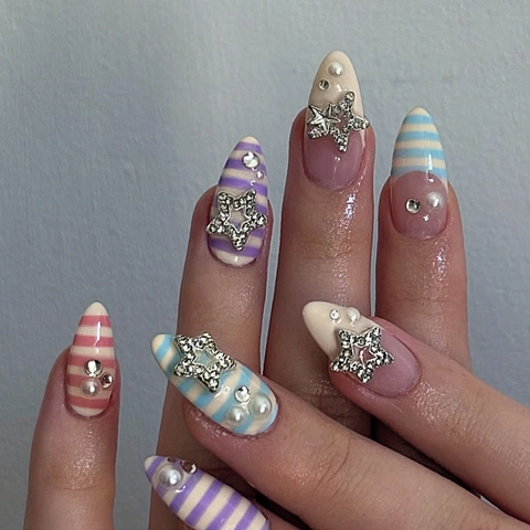 Colorful Stripe Press On Nails With Rhinestone Star And Faux Artificial Pearl Decoration Almond Shape Long Fake Nails For Women