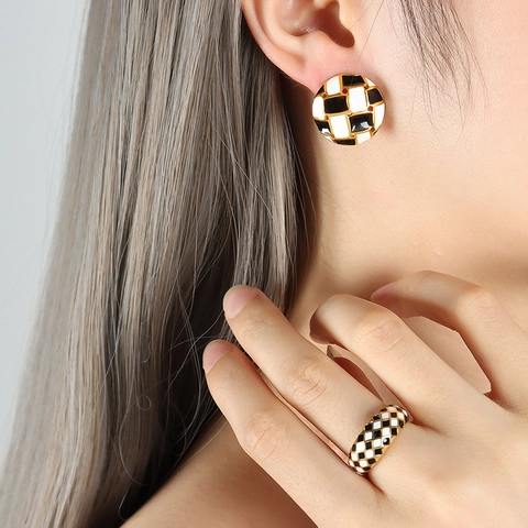 French Vintage Checkerboard Stud Earrings Titanium Steel Gold Plated Enamel Black White Heart Round For Women