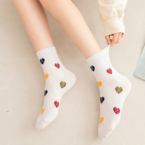 Women's Japanese Preppy Style Cotton Crew Socks Cute Heart Pattern Breathable Knitted Mid-Calf Socks For School Daily