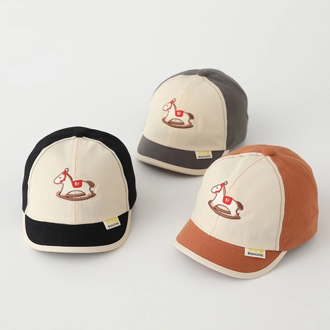 Cappellino Da Baseball Per Bambini Cavallo A Dondolo Ricamato Visiera Morbida Misto Cotone Blocchi Di Colore Cappello Da Sole Per Bimbi