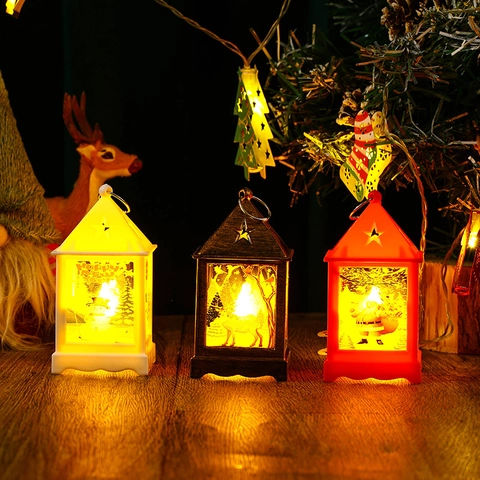 Lanterna LED Di Natale Decorativa Sospesa Lampada A Vento Luminosa In Plastica Retro Stella Babbo Natale Pupazzo Di Neve Renna Ornamento