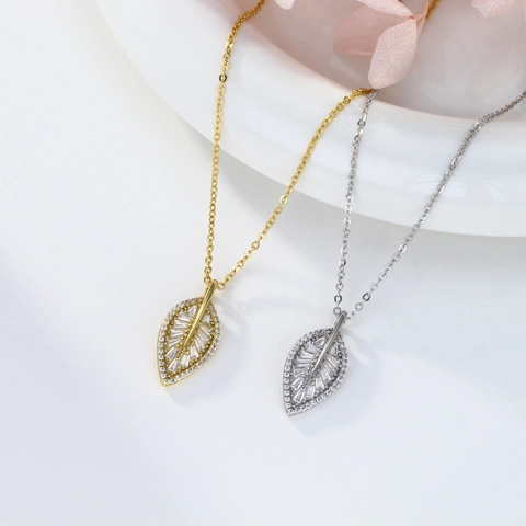 Collar de Colgante de Hoja de Plata de Ley S925 para Mujer Tendencia Incrustada de Circonia Patrón de Planta Joyería Regalo