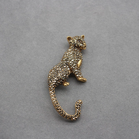 Vintage Leopard Brooch Zinc Alloy With Black Rhinestone Animal Shape Retro Style Jewelry For Women