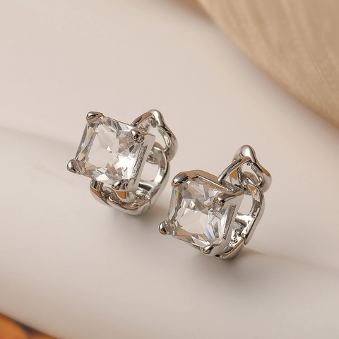 Fashion Copper Gold Plated Square Zirconia Geometric Huggie Hoop Earrings For Women Lightweight Chain Pattern Jewelry