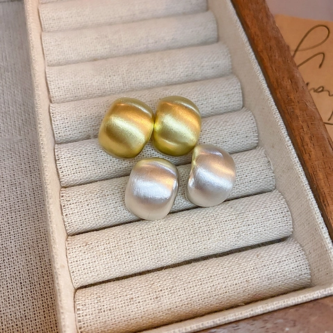 Pendientes De Botón Geométricos Minimalistas Aleación Irregulares Metal Cepillado Mate Joyería Mujer Con Poste De Plata