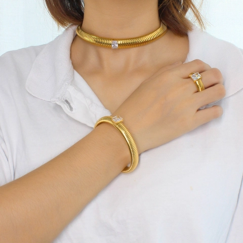 Joyería Retro Francesa Acero Inoxidable Collar Pulsera Anillo Con Circonita Cuadrada Textura Acanalada Estilo Industrial Mujeres