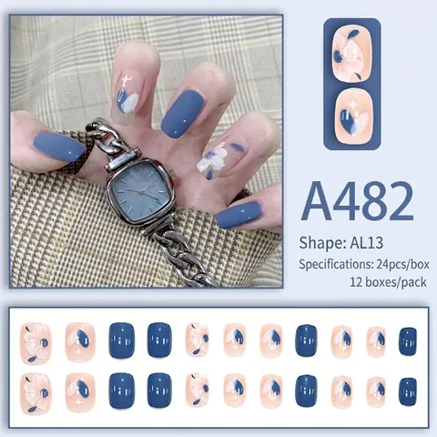Blue White Floral Press On Nails Heart Pattern Glossy Short Square Artificial False Nails For Women Manicure