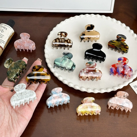 Small Hair Claw Clips Acetate Marble Tortoiseshell Checkerboard Pattern Non-Slip Retro Hair Accessories Women Girls
