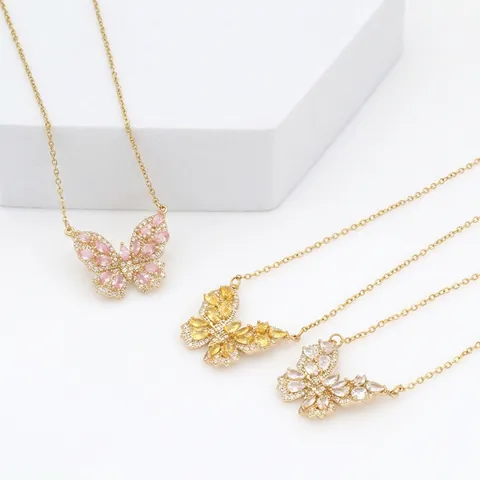 Collar Con Colgante de Mariposa de Acero de Titanio para Mujer Elegante Delicado Incrustado de Strass Cadena Clavícula