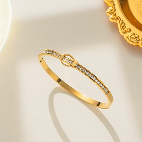 Bracciale Bangle Love in Acciaio al Titanio Minimalista per Donna Strass Stile Fibbia della Cintura Gioielli alla Moda