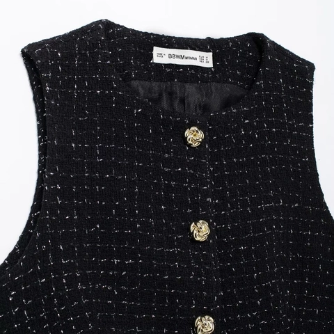 Femme Élégante Tweed Noir Gilet Sans Manches Et Shorts Avec Ceinture Boutons Rose Dorés Style Vintage