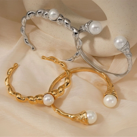 Irreguläre Künstliche Perle Twist Offene Armspange Edelstahl Manschette Armband Für Frauen Elegant Vintage 18K Vergoldet Schmuck