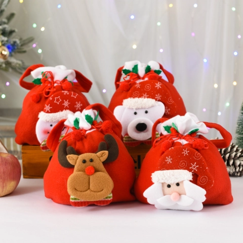 Sacchetti Regalo di Natale Coulisse 3D Cartone Animato Babbo Natale Pupazzo di Neve Renna Feltro Pile Festa Caramelle Borse