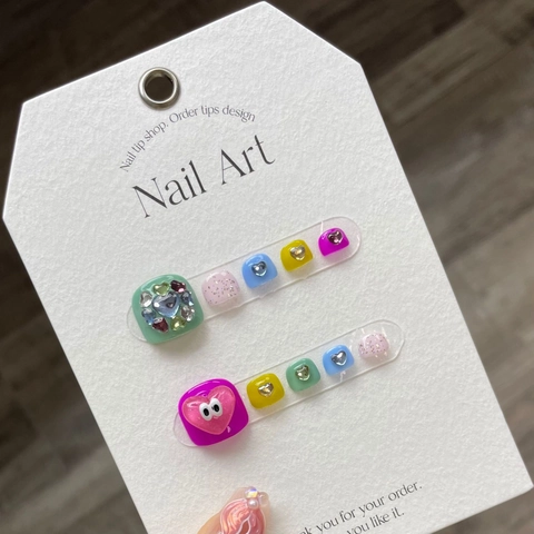 Faux Ongles Faits À La Main Résine Coloré 3D Coeur Dessin Animé Yeux Style Dopamine Doux Pour Femmes