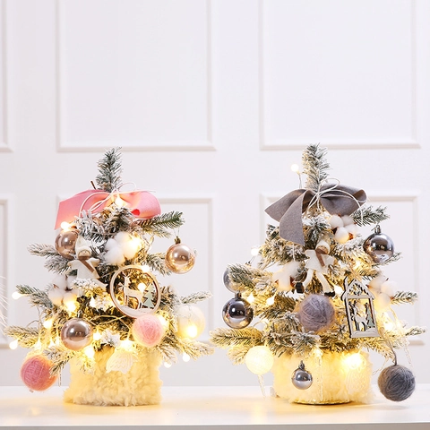Mini Desktop Weihnachtsbaum Mit LED Lichter Schneebedeckt PVC Holz Stoff Ornamente Festliche Feiertagsdekoration Geschenk