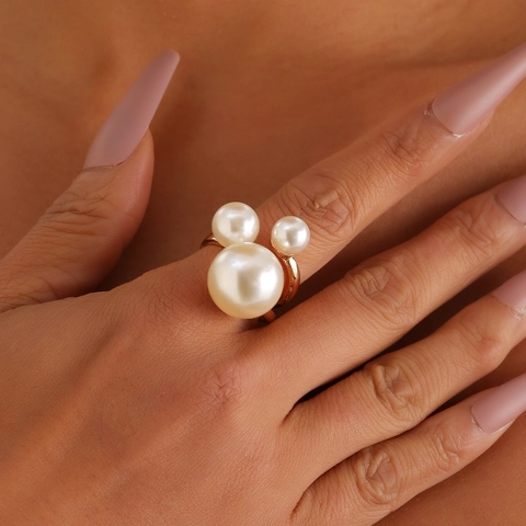 French Vintage Gold Plated Alloy Artificial Pearl Open Ring For Women Elegant Geometric Three Pearls Fashion Jewelry Gift