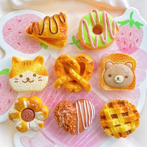 Accessori In Resina Per Simulazione Cibo Miniatura Pane Waffle Donut DIY Gioielli Decorazione Custodia Telefono
