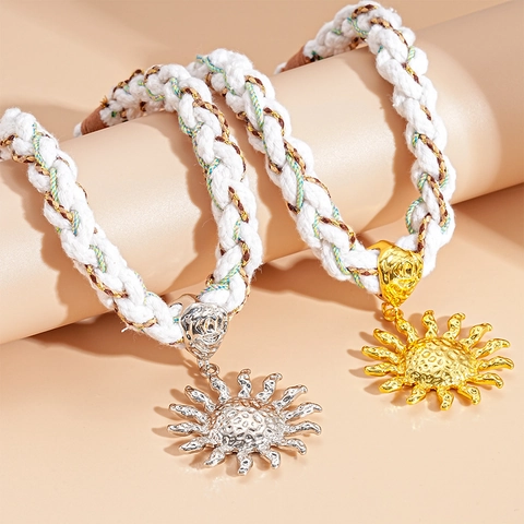 Collana Pendente Sole Lega Corda Intrecciata Texture Martellata Dichiarazione Boemia Gioielli Retrò Per Donne